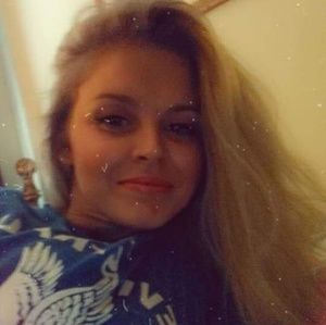 Meet your Posher, Regina